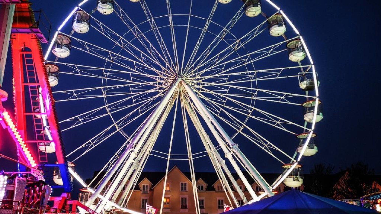 Carnival rides 1024x768