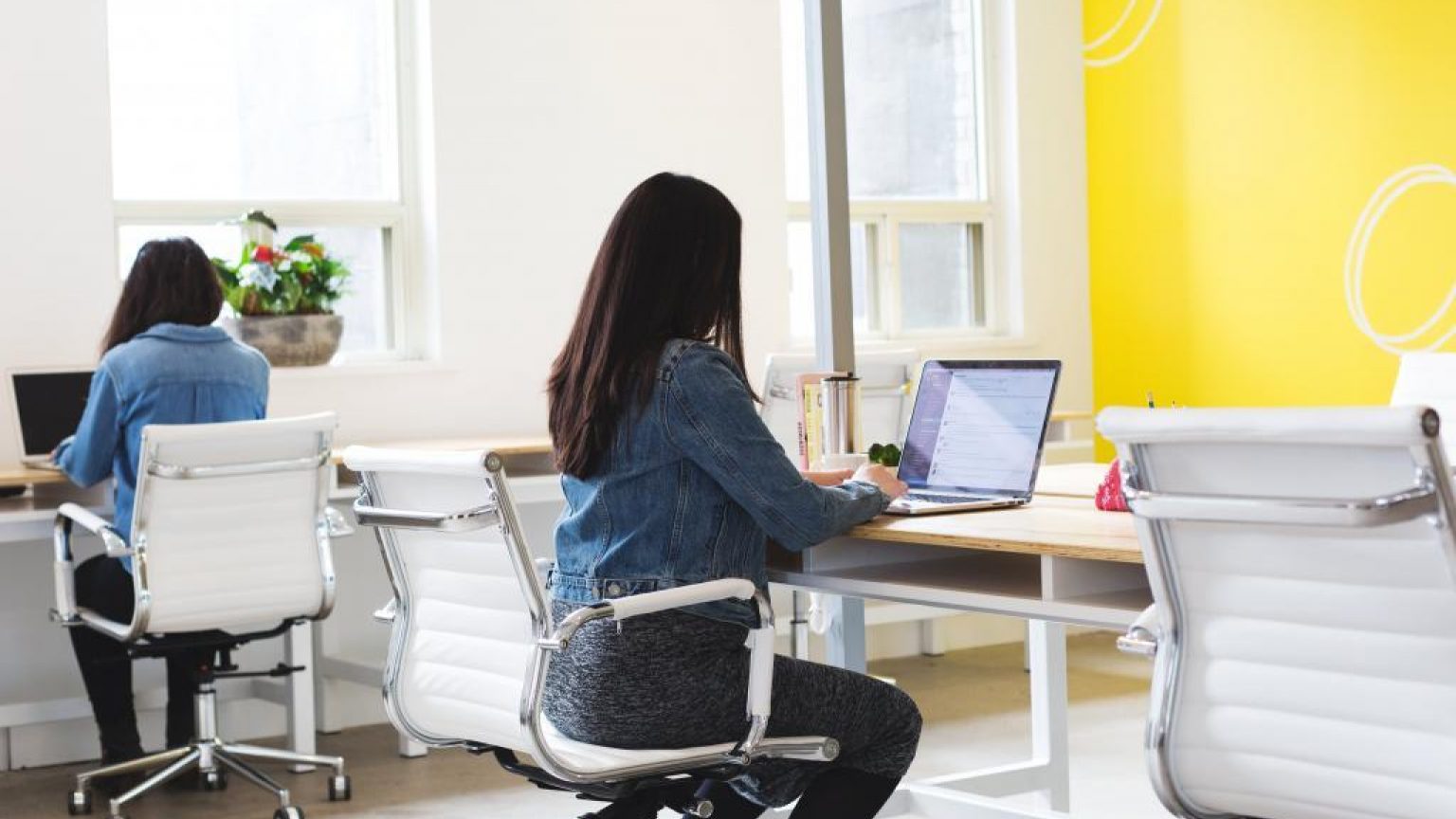 Women work office 1024x683